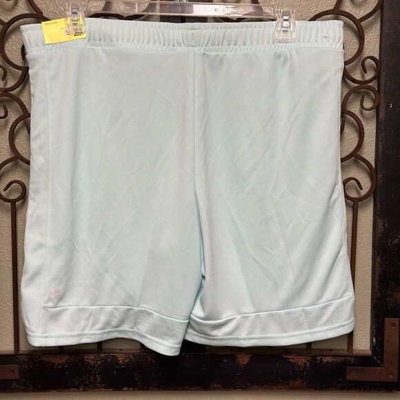 All in Motion Men’s mint mesh shorts - Picture 2 of 5